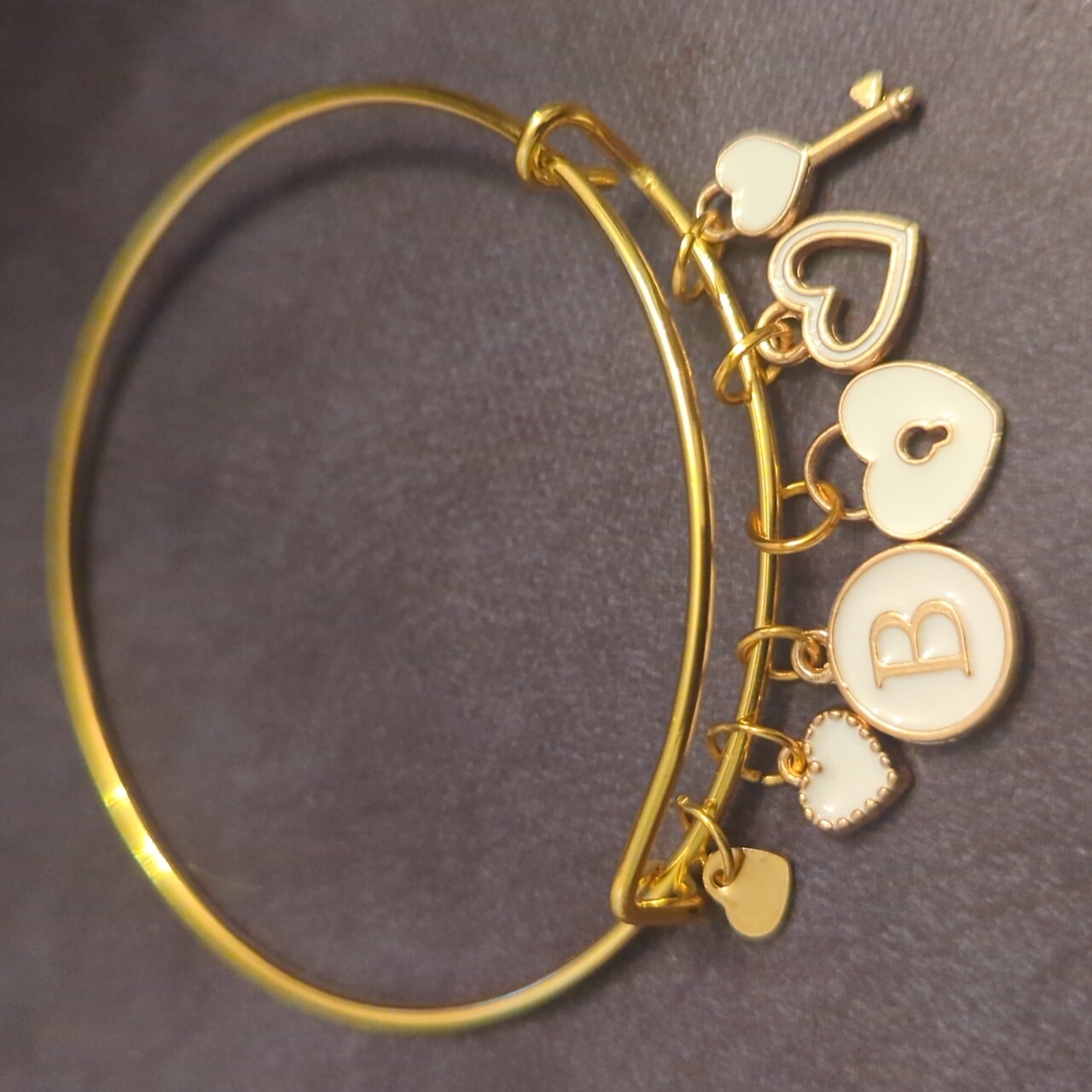Bite & Pout "B" Bangle